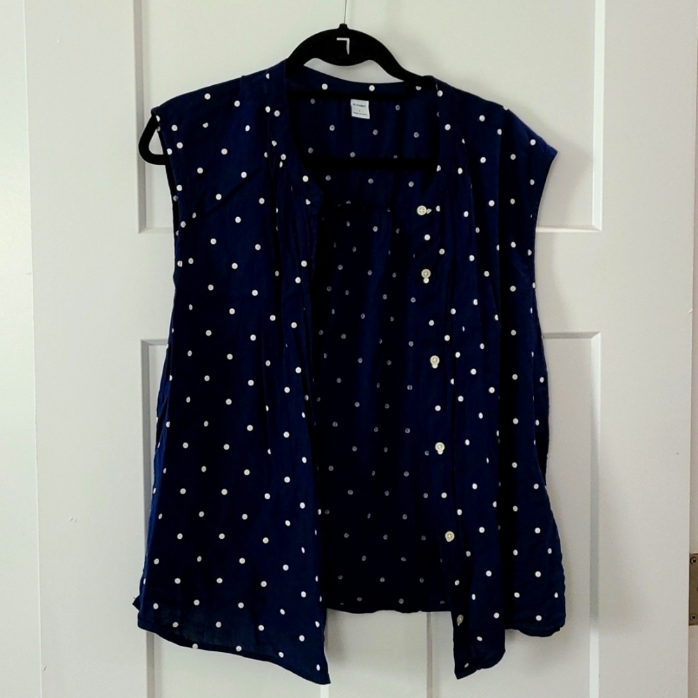 Women's sleeveless polka dot top